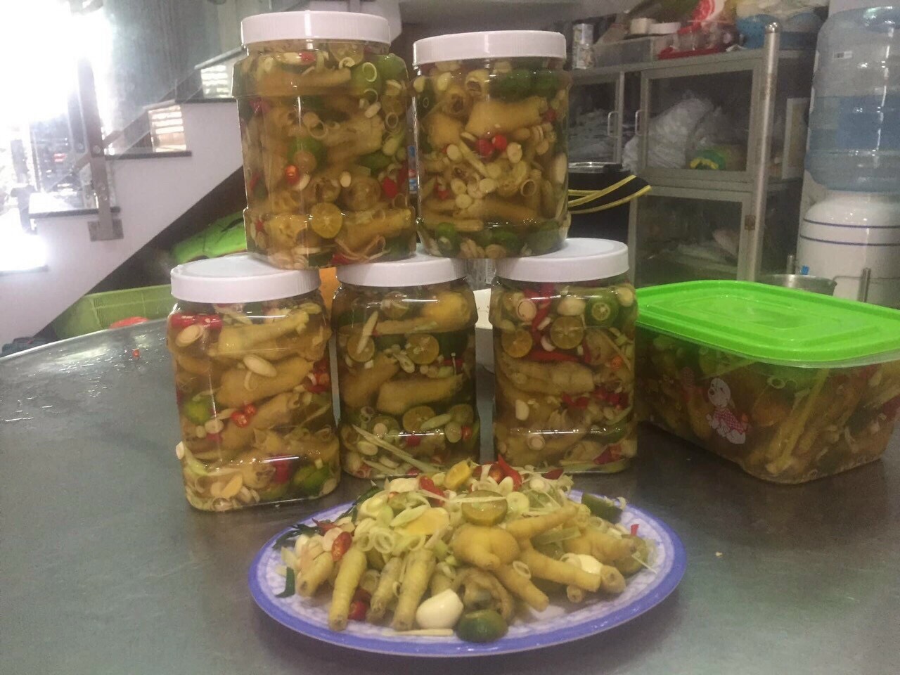 Chân Gà Ngâm Xả Tắc 2