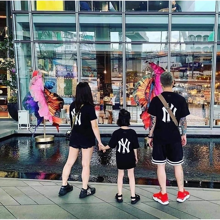 Áo Thun Gia Đình Màu Đen Trắng In Chữ NY 2