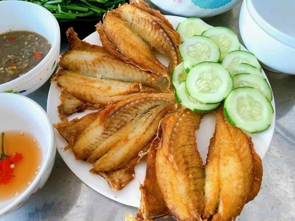 Cá Đù Xẻ Đôi Phơi Một Nắng 3