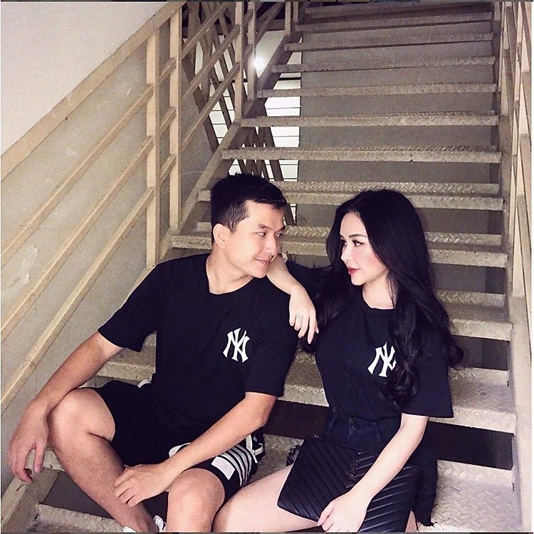 Áo Thun Gia Đình Màu Đen Trắng In Chữ NY 3