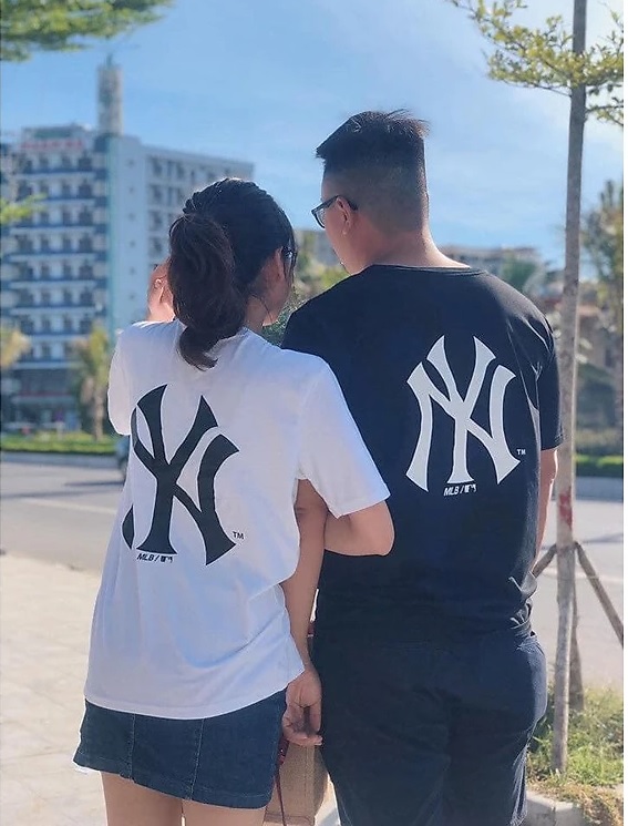 Áo Thun Gia Đình Màu Đen Trắng In Chữ NY 4